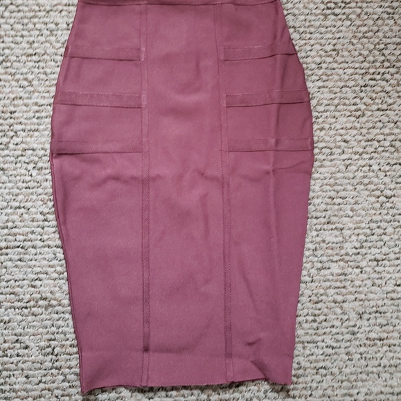 Fashion Nova Mauve Bandage Dress. - Picture 5 of 8